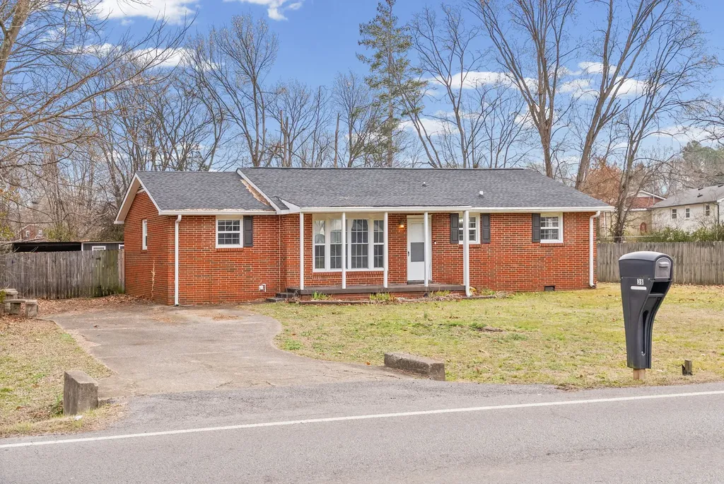 36 Charlemagne Boulevard Clarksville TN 37042