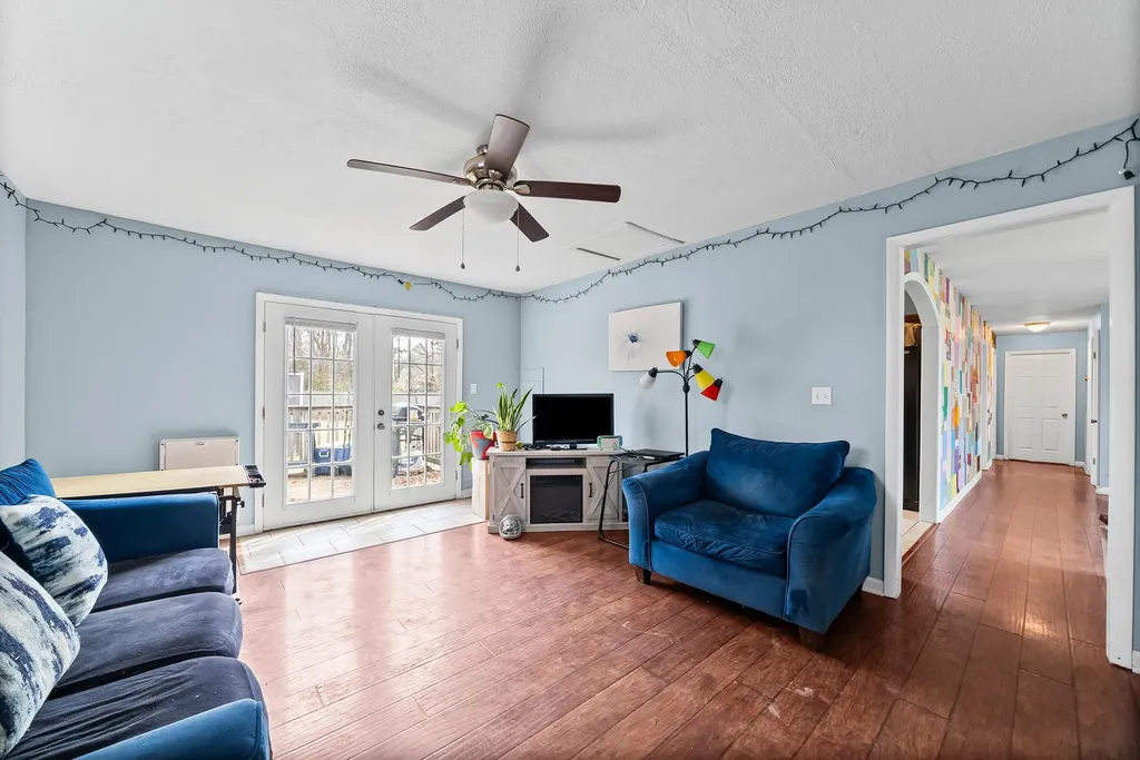 36 Charlemagne Boulevard Clarksville TN 37042