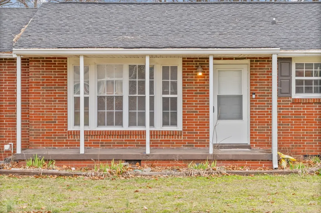 36 Charlemagne Boulevard Clarksville TN 37042