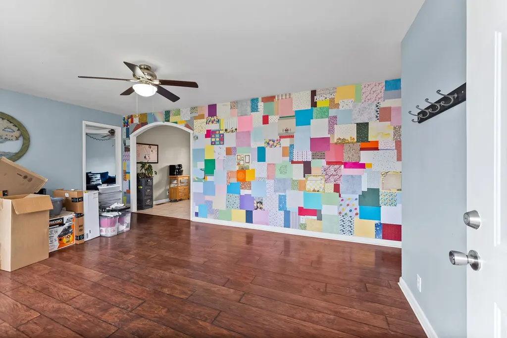 36 Charlemagne Boulevard Clarksville TN 37042