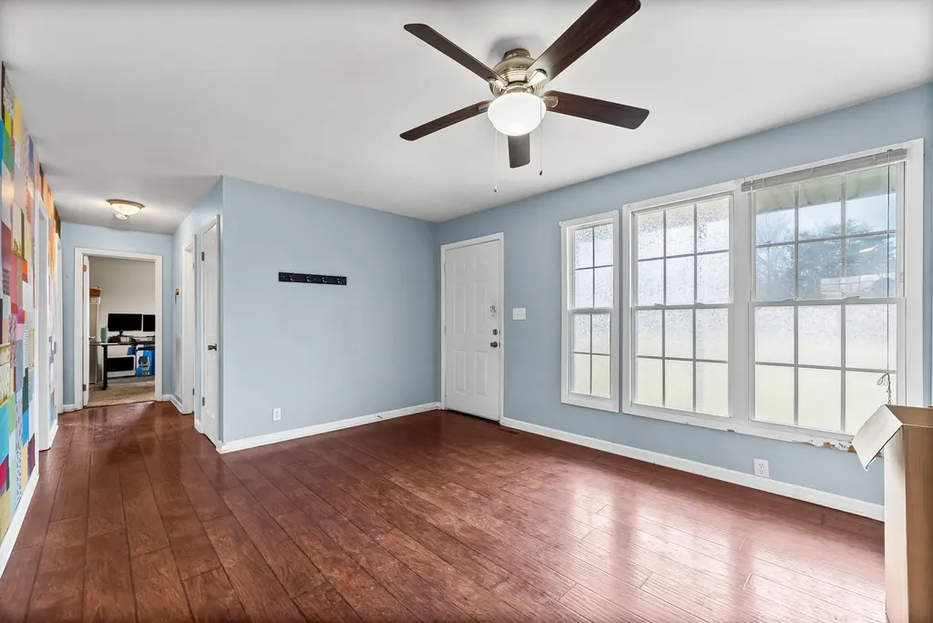 36 Charlemagne Boulevard Clarksville TN 37042