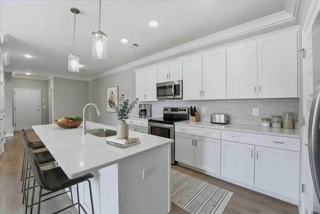 7483 Highway 70, S Nashville TN 37221