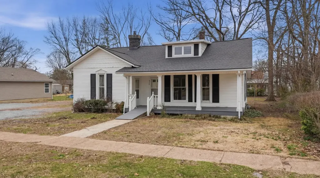 412 E Grundy Street Tullahoma TN 37388
