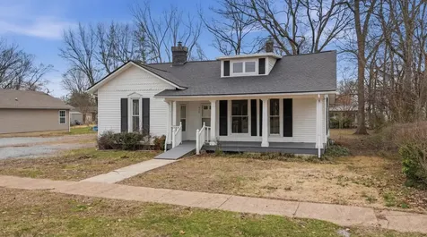 412 E Grundy Street Tullahoma TN 37388