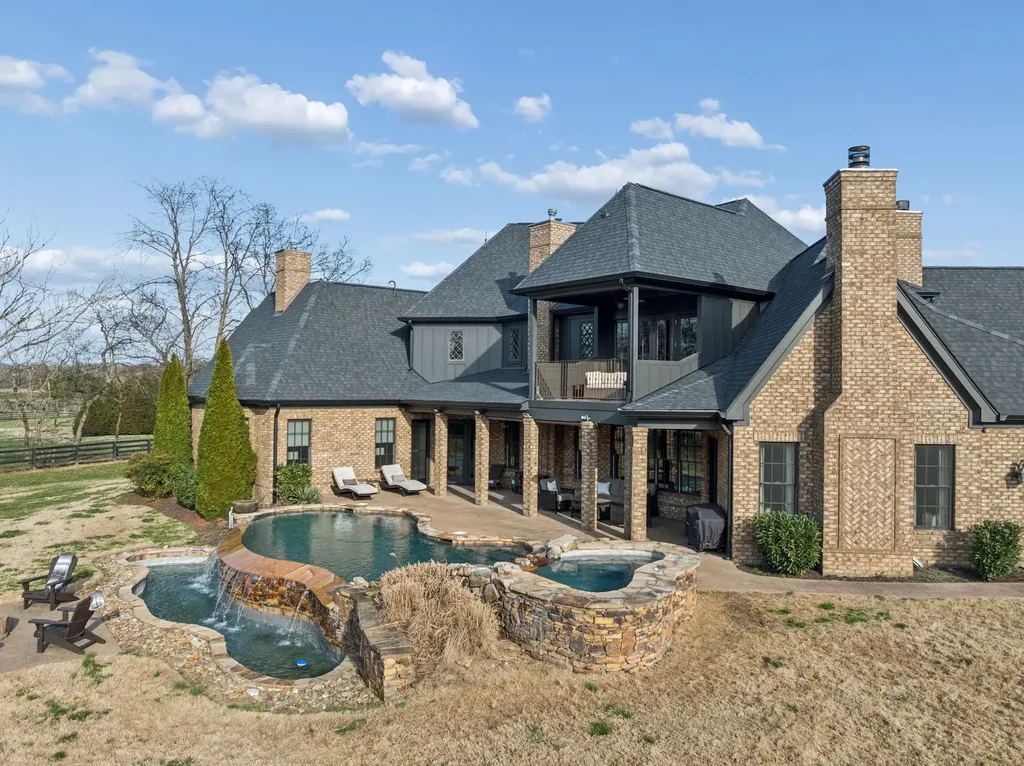 7105 Marsh Hawk Court Arrington TN 37014
