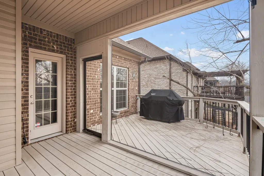 1102 Secretariat Drive Mount Juliet TN 37122