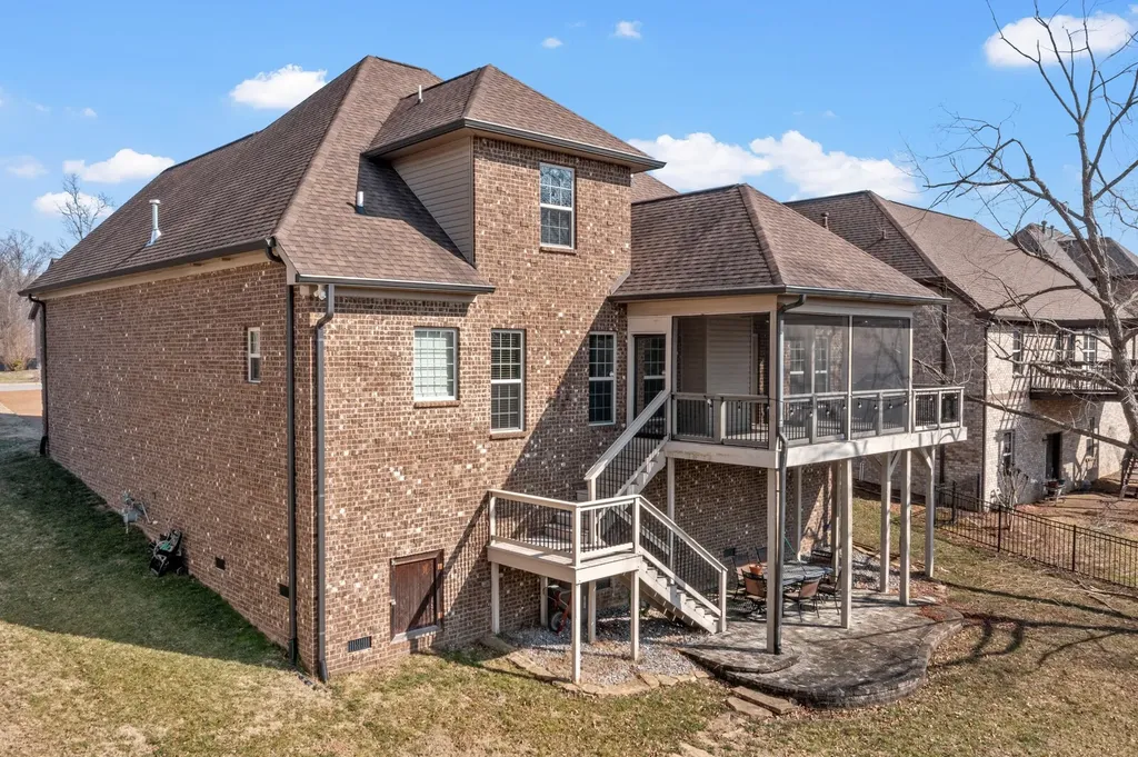 1102 Secretariat Drive Mount Juliet TN 37122