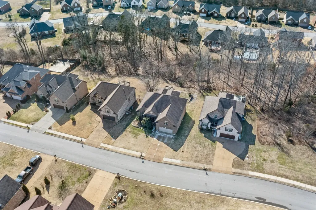 1102 Secretariat Drive Mount Juliet TN 37122