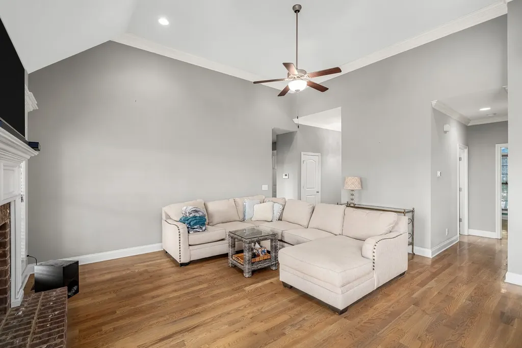 1102 Secretariat Drive Mount Juliet TN 37122