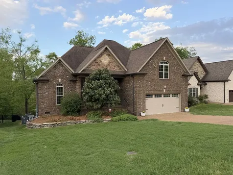 1102 Secretariat Drive Mount Juliet TN 37122