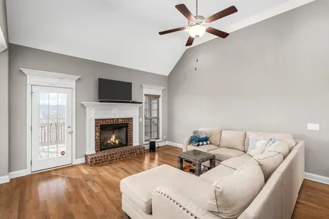 1102 Secretariat Drive Mount Juliet TN 37122
