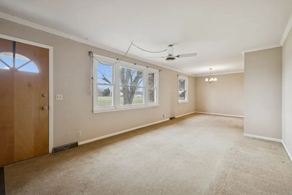 526 W Boiling Springs Road Portland TN 37148