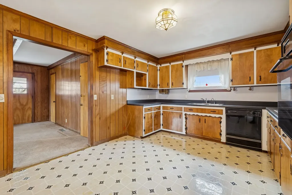 526 W Boiling Springs Road Portland TN 37148