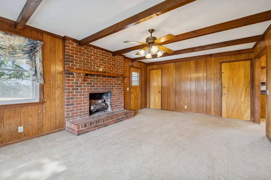 526 W Boiling Springs Road Portland TN 37148