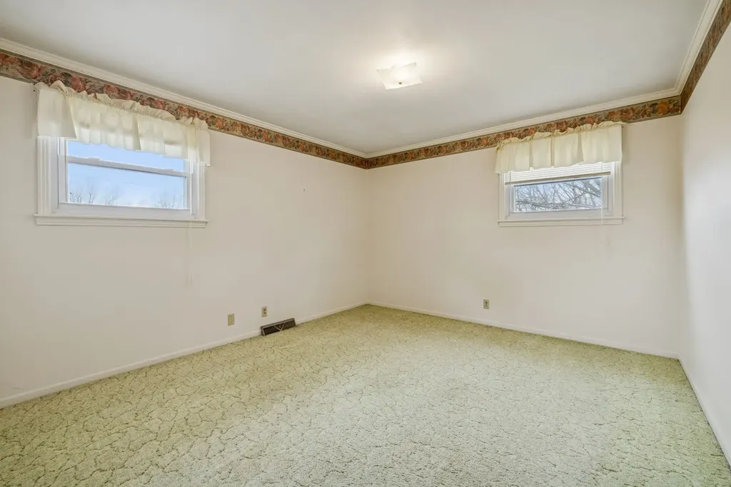 526 W Boiling Springs Road Portland TN 37148
