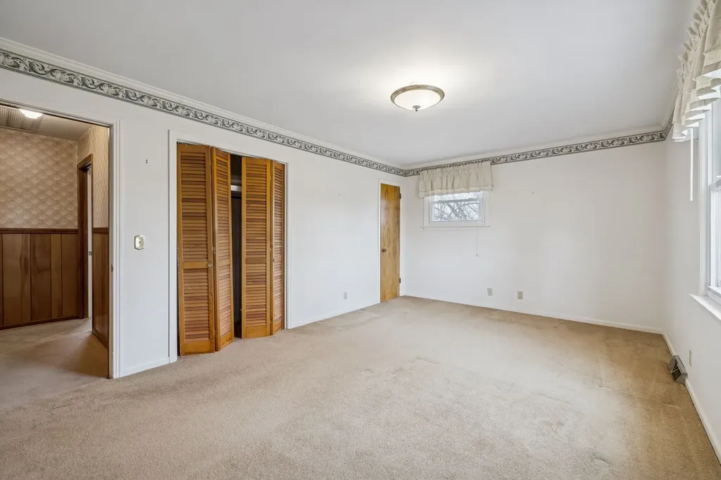 526 W Boiling Springs Road Portland TN 37148