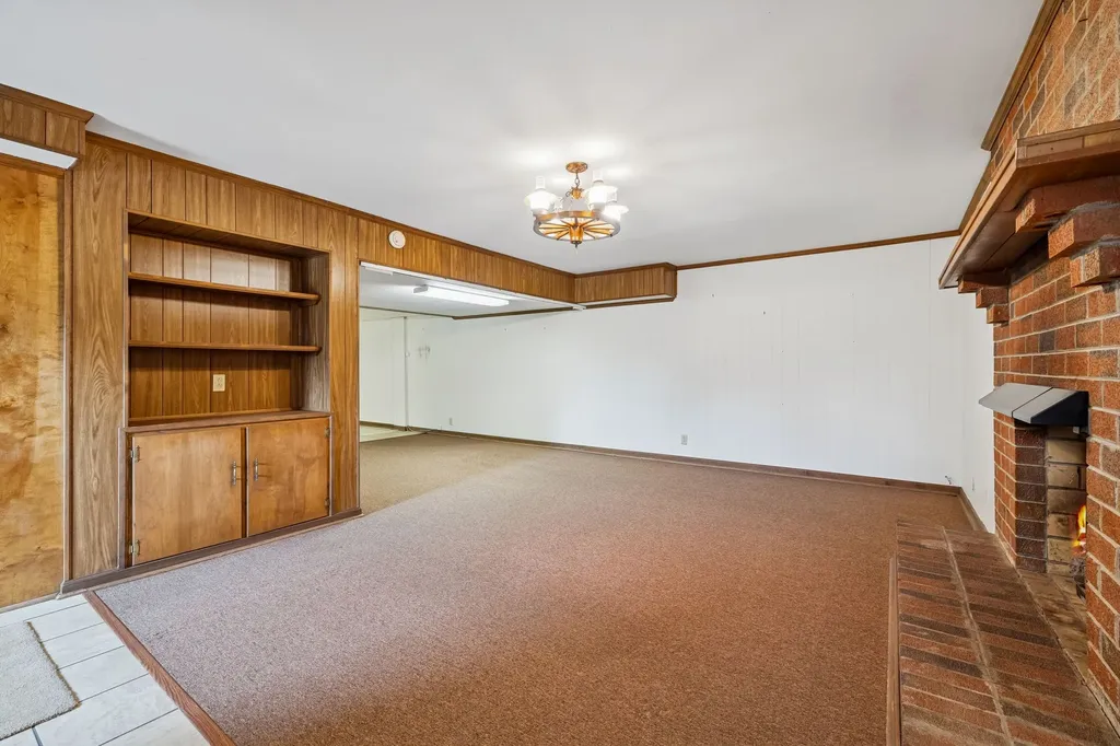 526 W Boiling Springs Road Portland TN 37148
