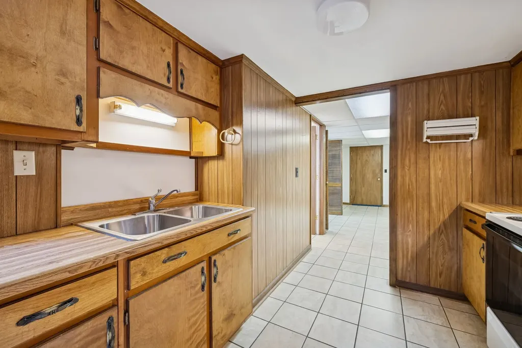 526 W Boiling Springs Road Portland TN 37148
