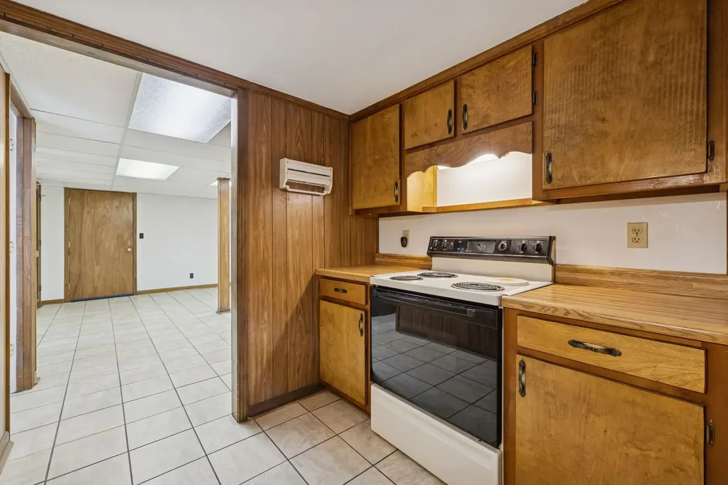 526 W Boiling Springs Road Portland TN 37148