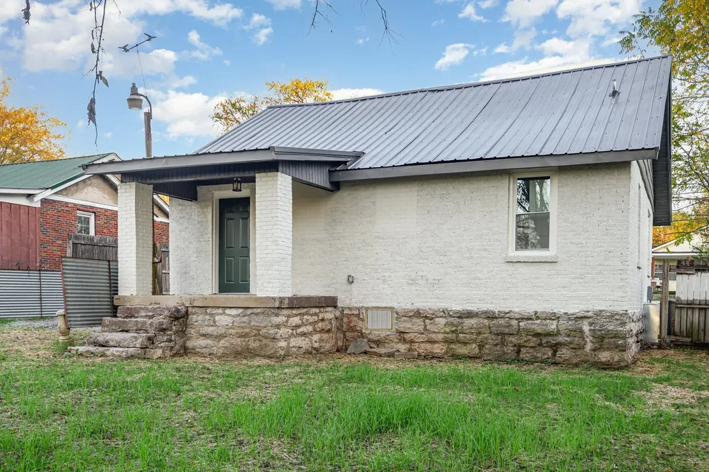 504 Hartsville Pike Lebanon TN 37087