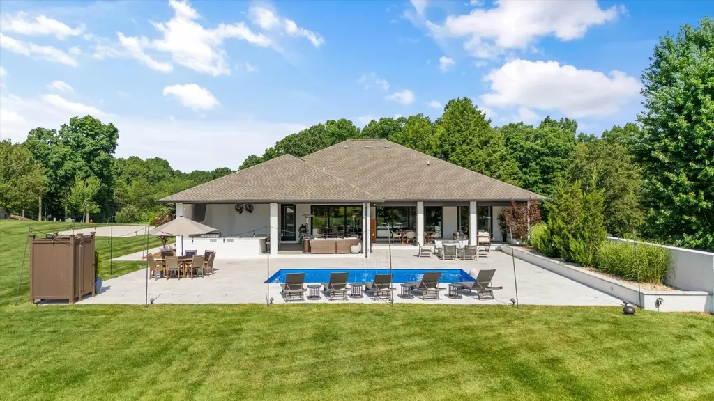 125 Cedar Ridge Lane Crossville TN 38555