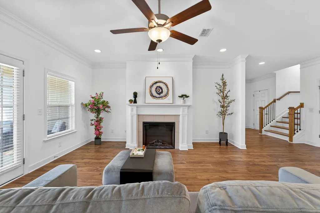 2408 Stonecenter Lane Murfreesboro TN 37128
