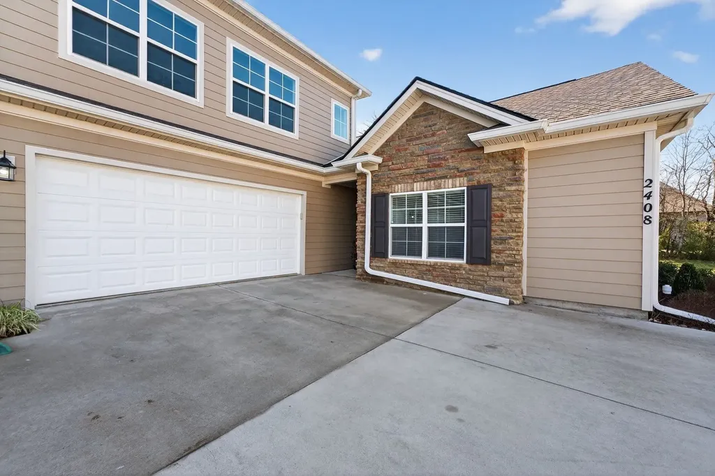 2408 Stonecenter Lane Murfreesboro TN 37128