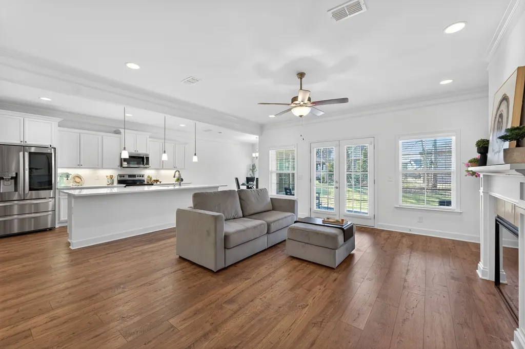 2408 Stonecenter Lane Murfreesboro TN 37128
