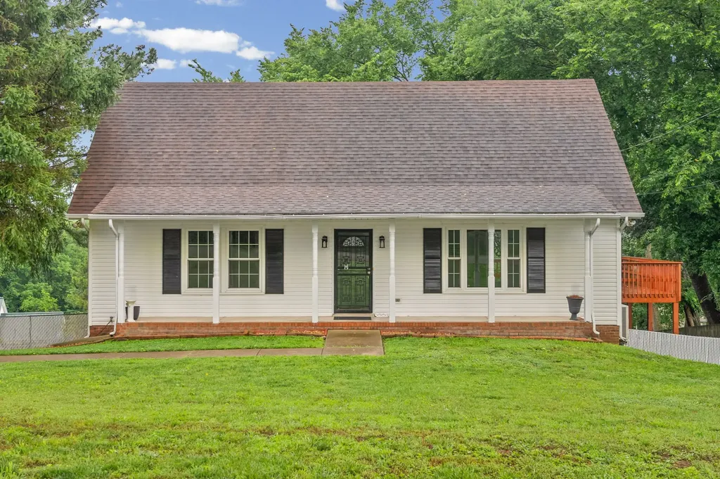 718 Jace Drive Clarksville TN 37040