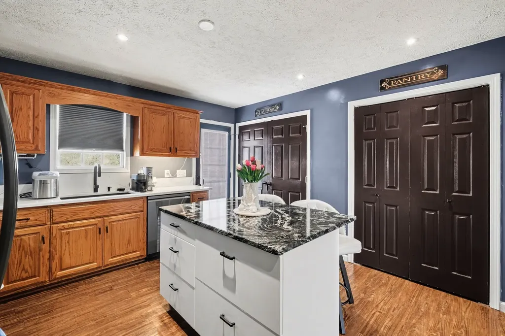 870 Newt Vanattia Road Hillsboro TN 37342