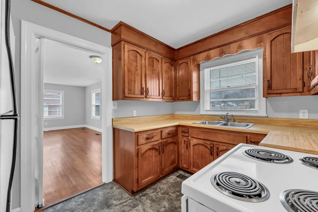 117 W Meadow Drive Clarksville TN 37043