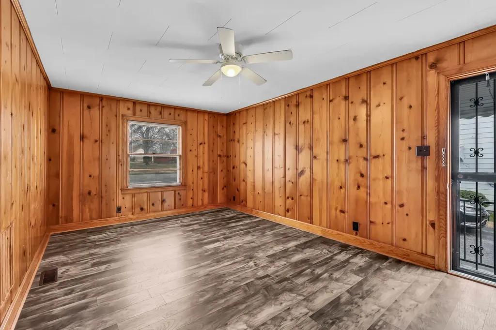 117 W Meadow Drive Clarksville TN 37043