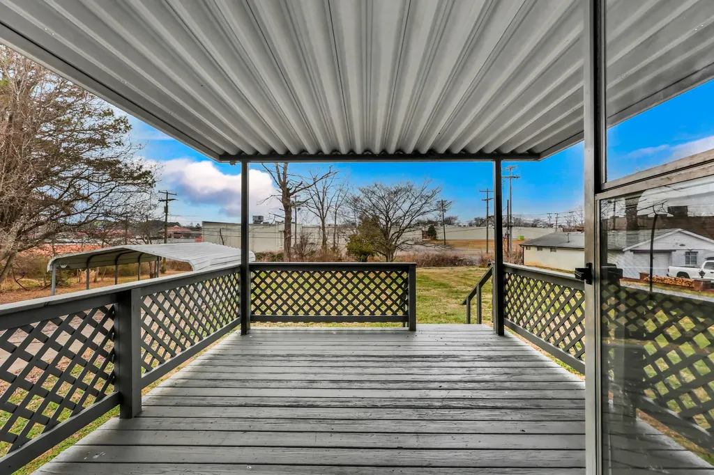 117 W Meadow Drive Clarksville TN 37043