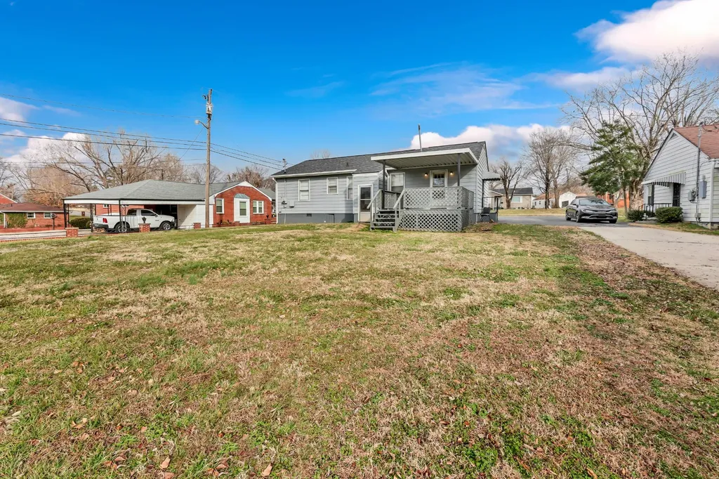 117 W Meadow Drive Clarksville TN 37043