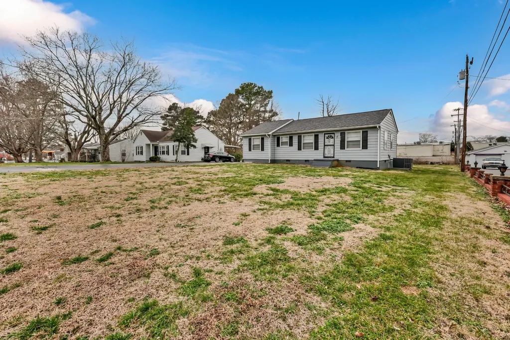117 W Meadow Drive Clarksville TN 37043