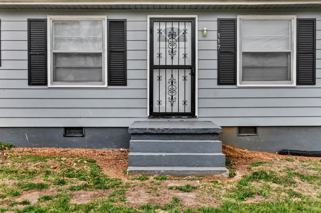 117 W Meadow Drive Clarksville TN 37043