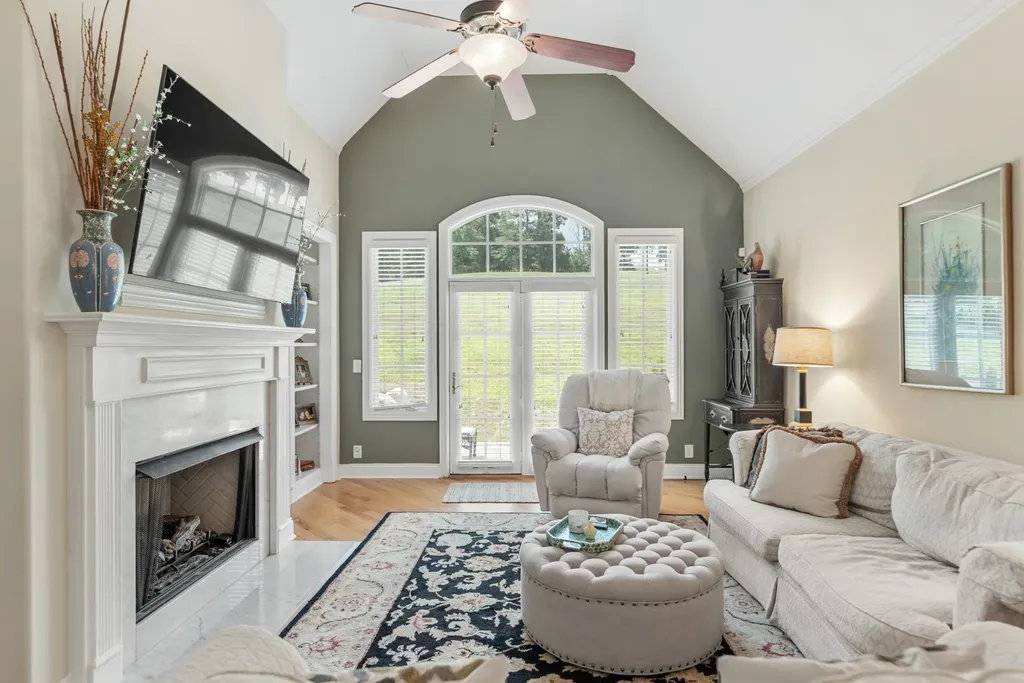 114 Nickolas Circle Lebanon TN 37087