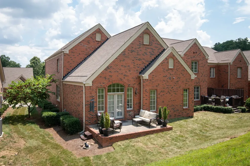 114 Nickolas Circle Lebanon TN 37087