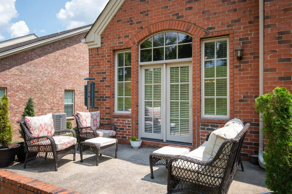 114 Nickolas Circle Lebanon TN 37087