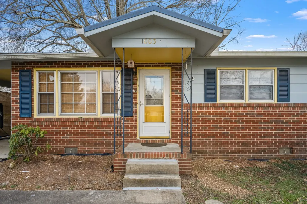 1003 Greenwood Avenue Tullahoma TN 37388