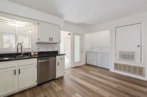 513 Williamsburg Drive Nashville TN 37214