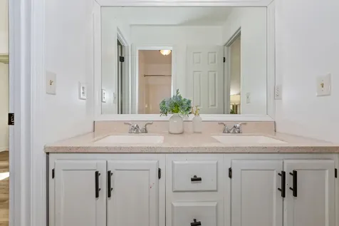 513 Williamsburg Drive Nashville TN 37214