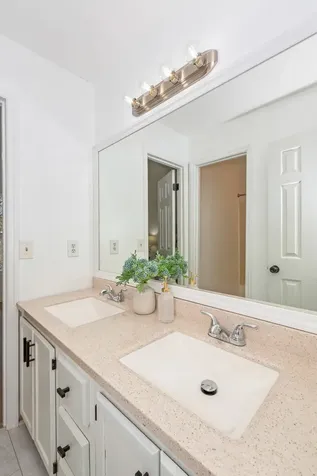 513 Williamsburg Drive Nashville TN 37214