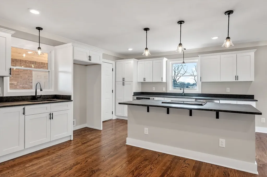 698 Mike Muncey Road Mcminnville TN 37110