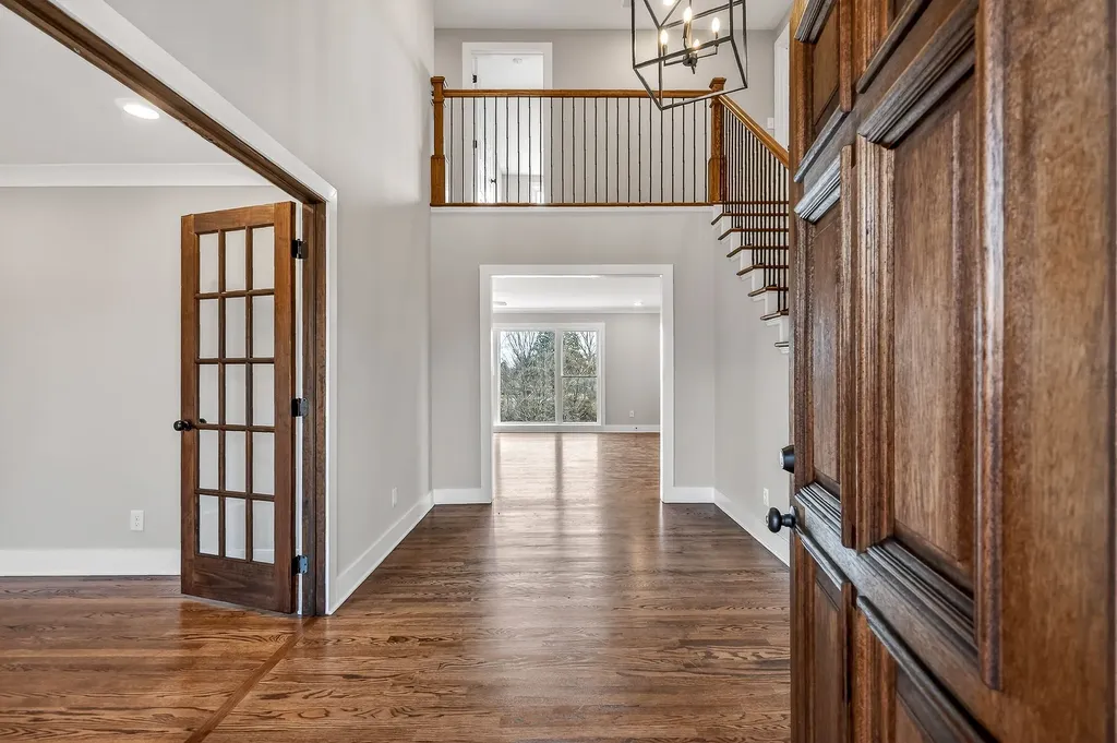 698 Mike Muncey Road Mcminnville TN 37110