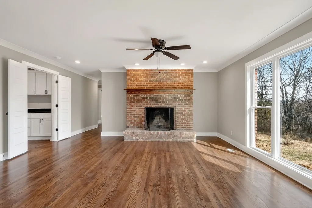 698 Mike Muncey Road Mcminnville TN 37110