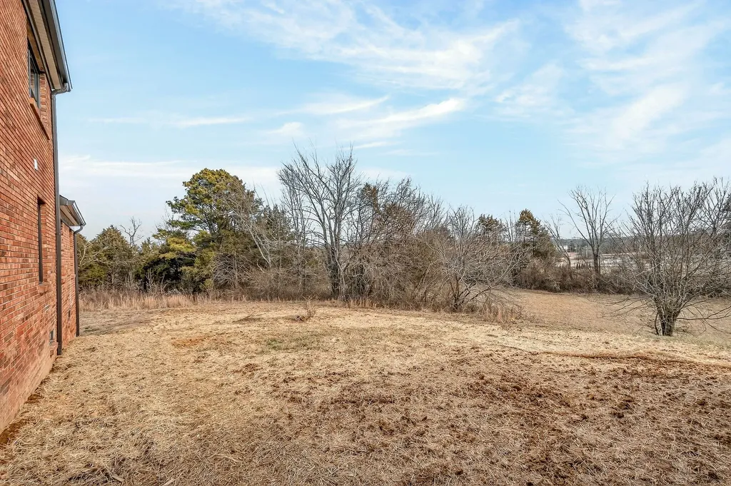698 Mike Muncey Road Mcminnville TN 37110
