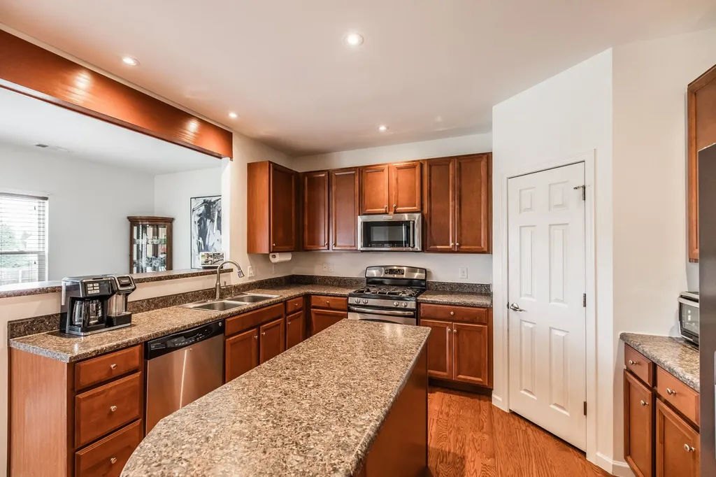 337 Fannis Circle Gallatin TN 37066