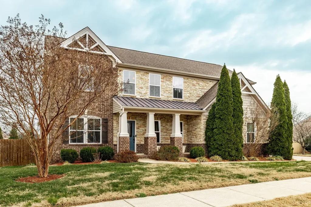 337 Fannis Circle Gallatin TN 37066