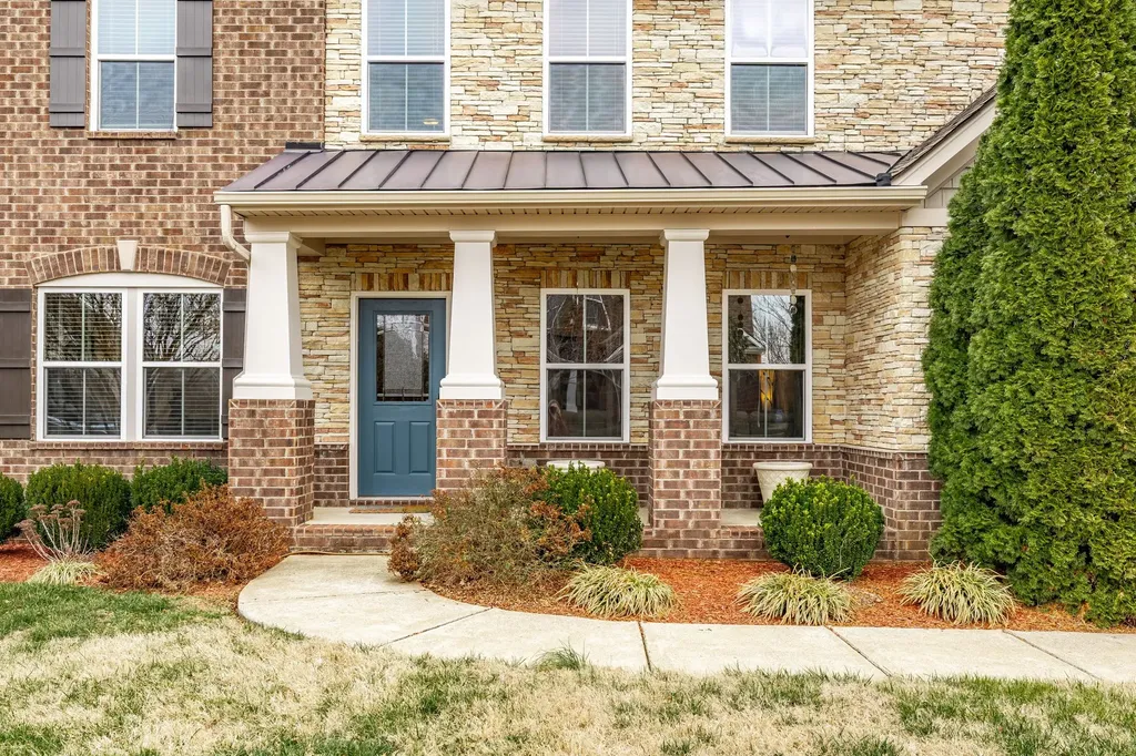 337 Fannis Circle Gallatin TN 37066